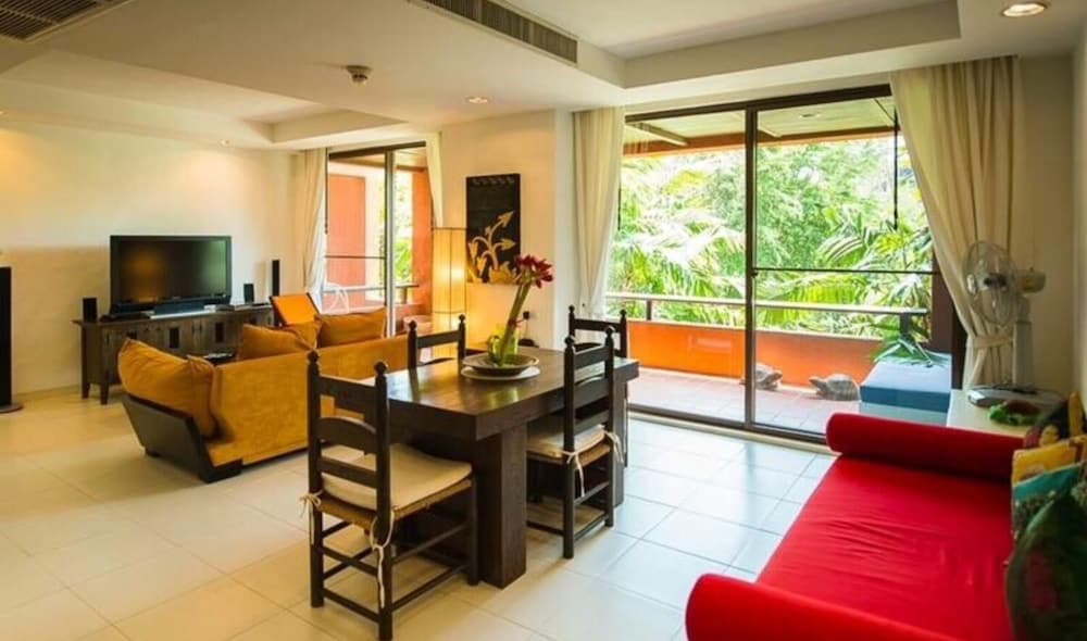Away Las Tortugas Beachfront 24/50