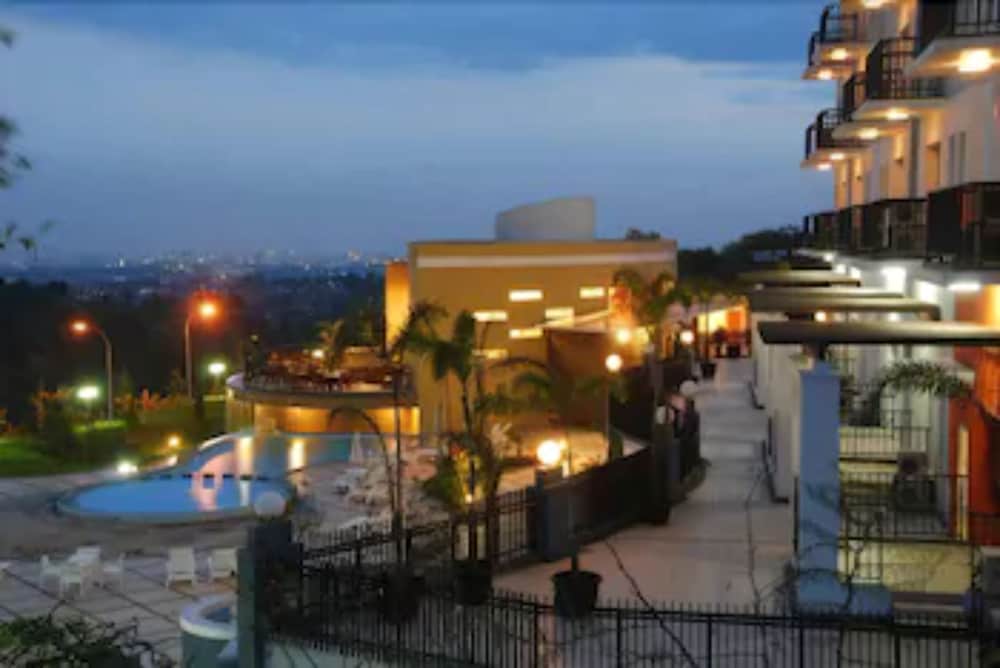 MARBELLA SUITES BANDUNG 49/73