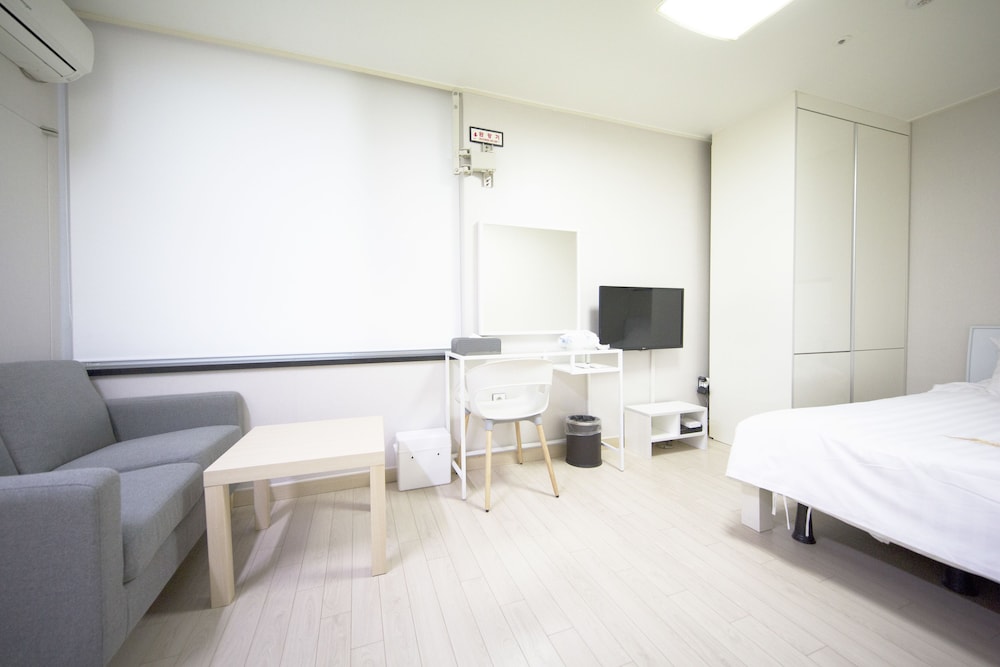 Inn-The City Business Hotel 26/53