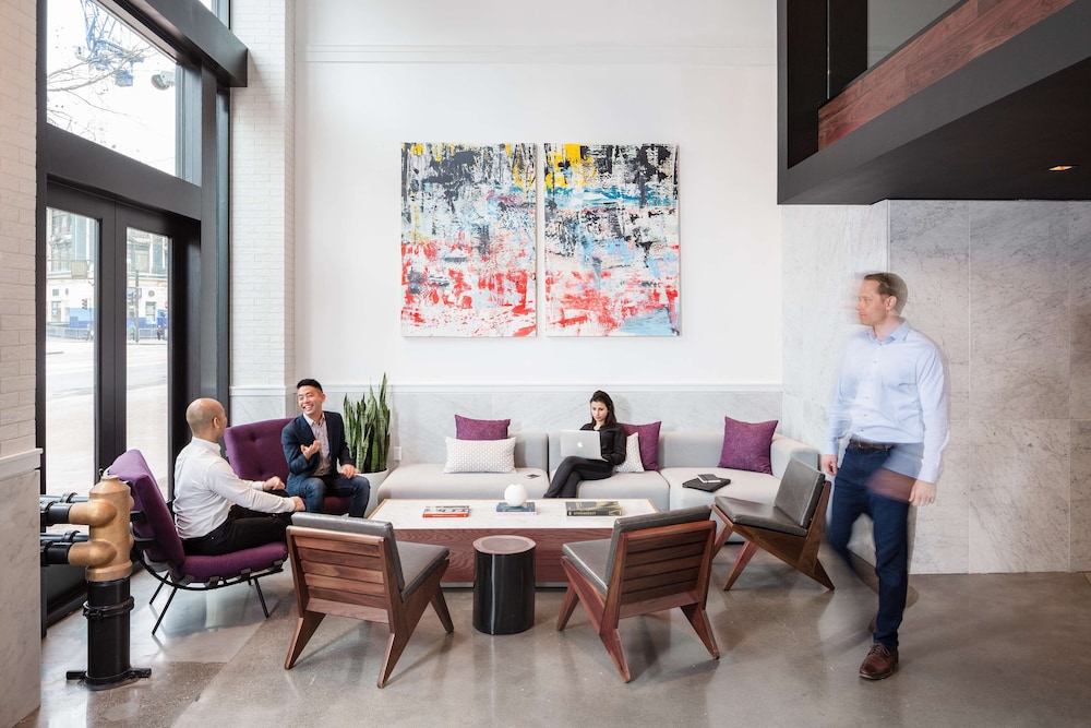 YOTEL San Francisco, Select by Hilton 65/76
