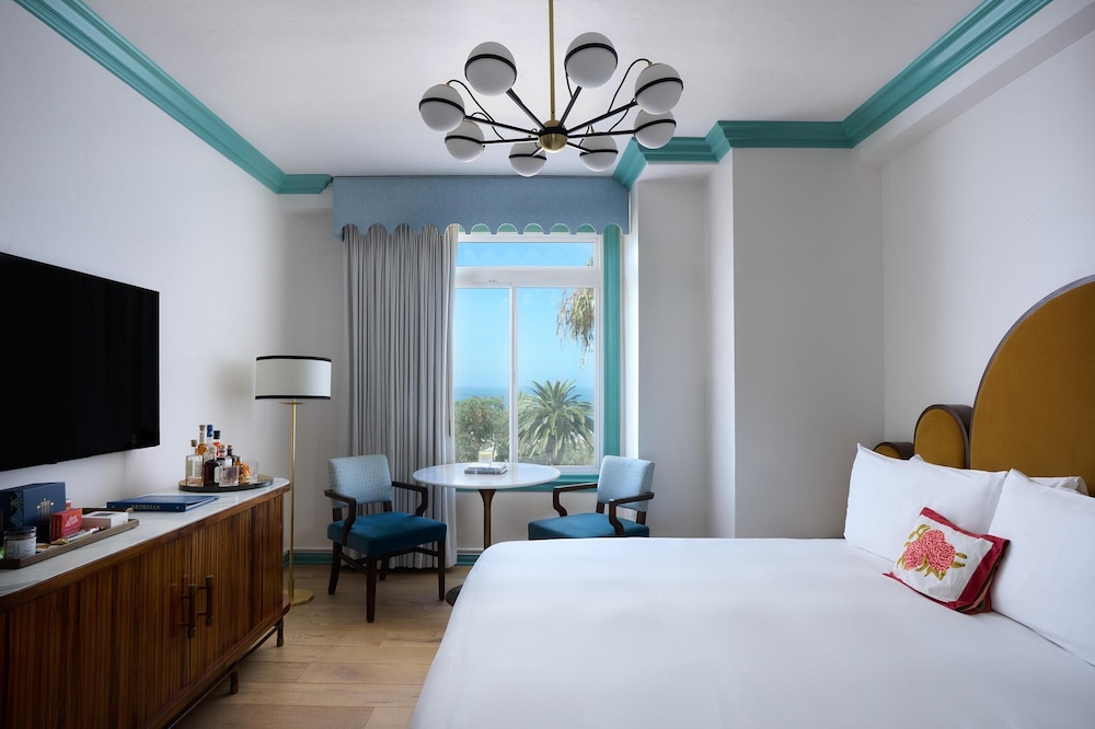 Room, King Bed, Ocean Front