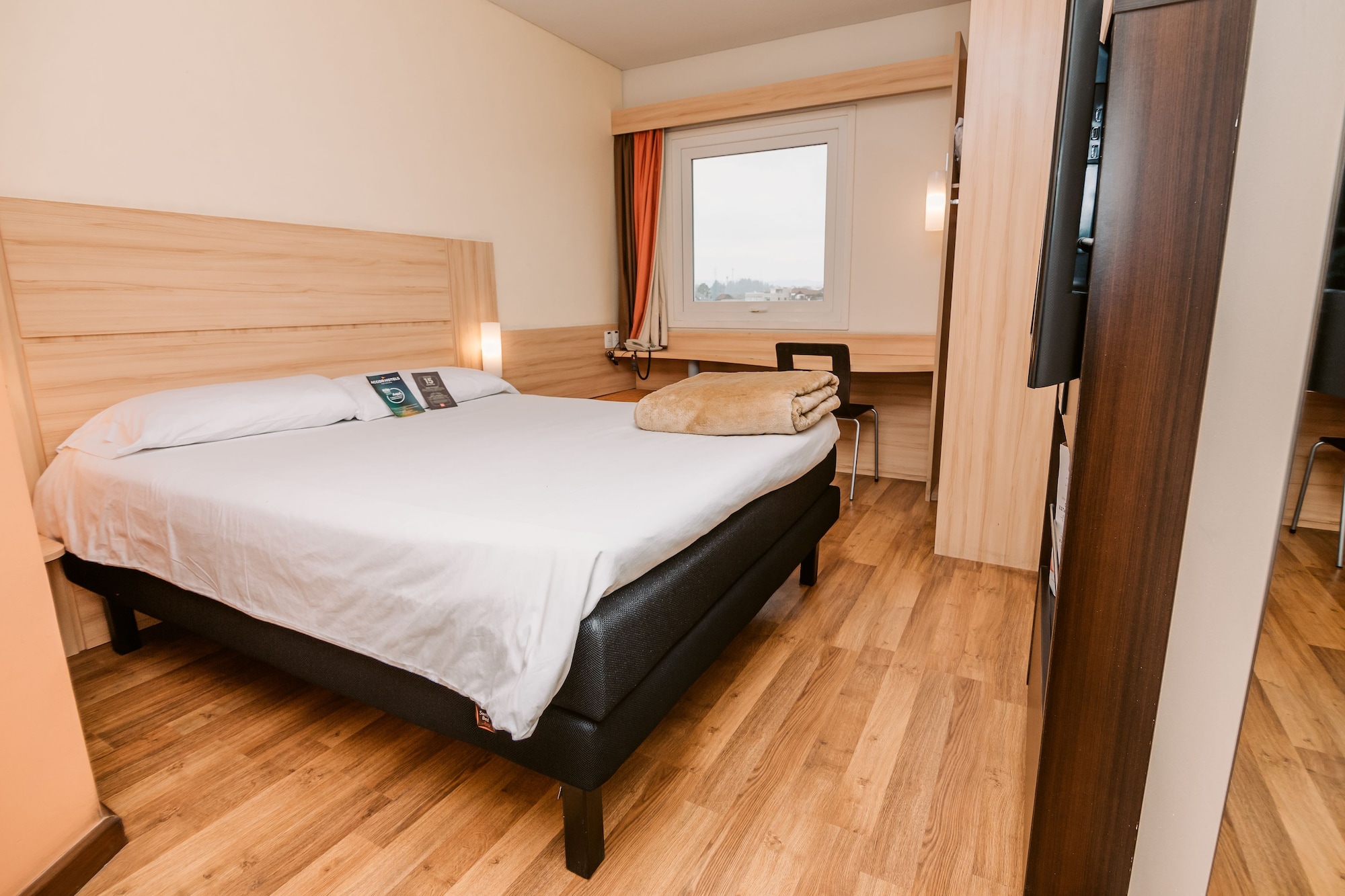 Standard, Double Bed