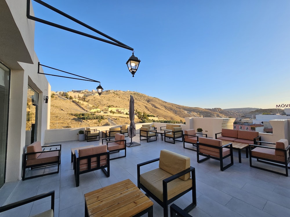 Petra Edom Hotel 21/29