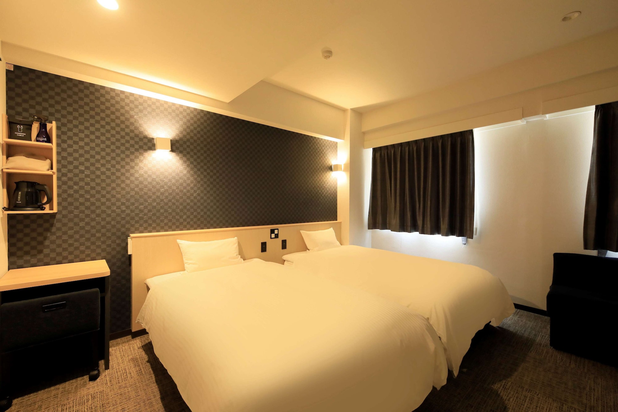 SUPERIOR, TWIN BEDS