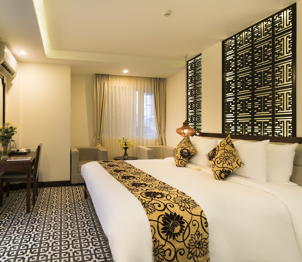 Hoi An Canal House 19/67