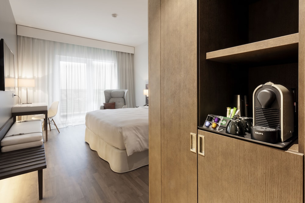 Ac Hotel Paris Le Bourget Airport 12/50