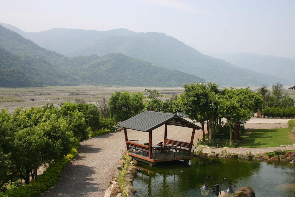Yingshih Resort 27/56