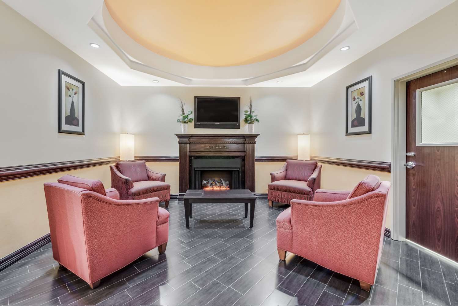 Super 8 by Wyndham Hidalgo/McAllen Area 4/7