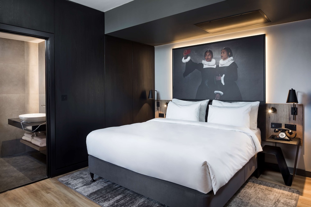 Radisson RED Hotel, Liverpool 18/50