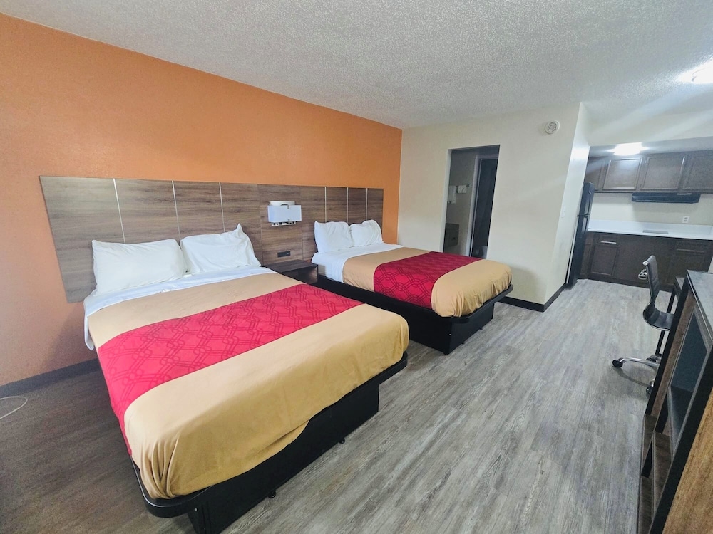 DELUXE, DOUBLE BED