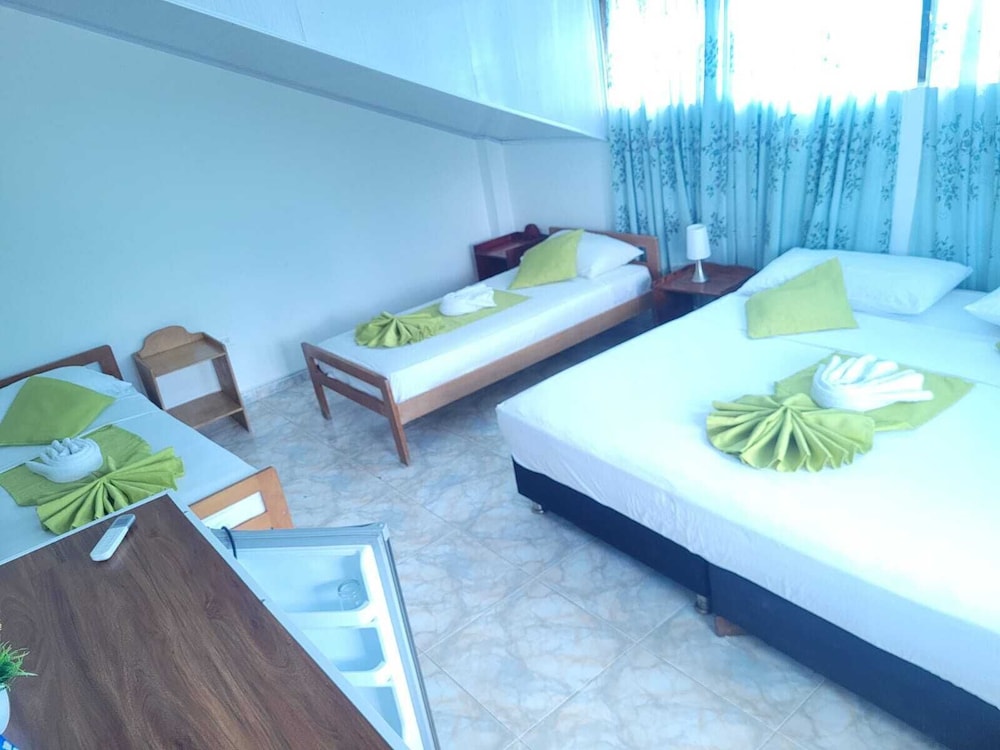 Hotel El Pirata Morgan Providencia 6/23