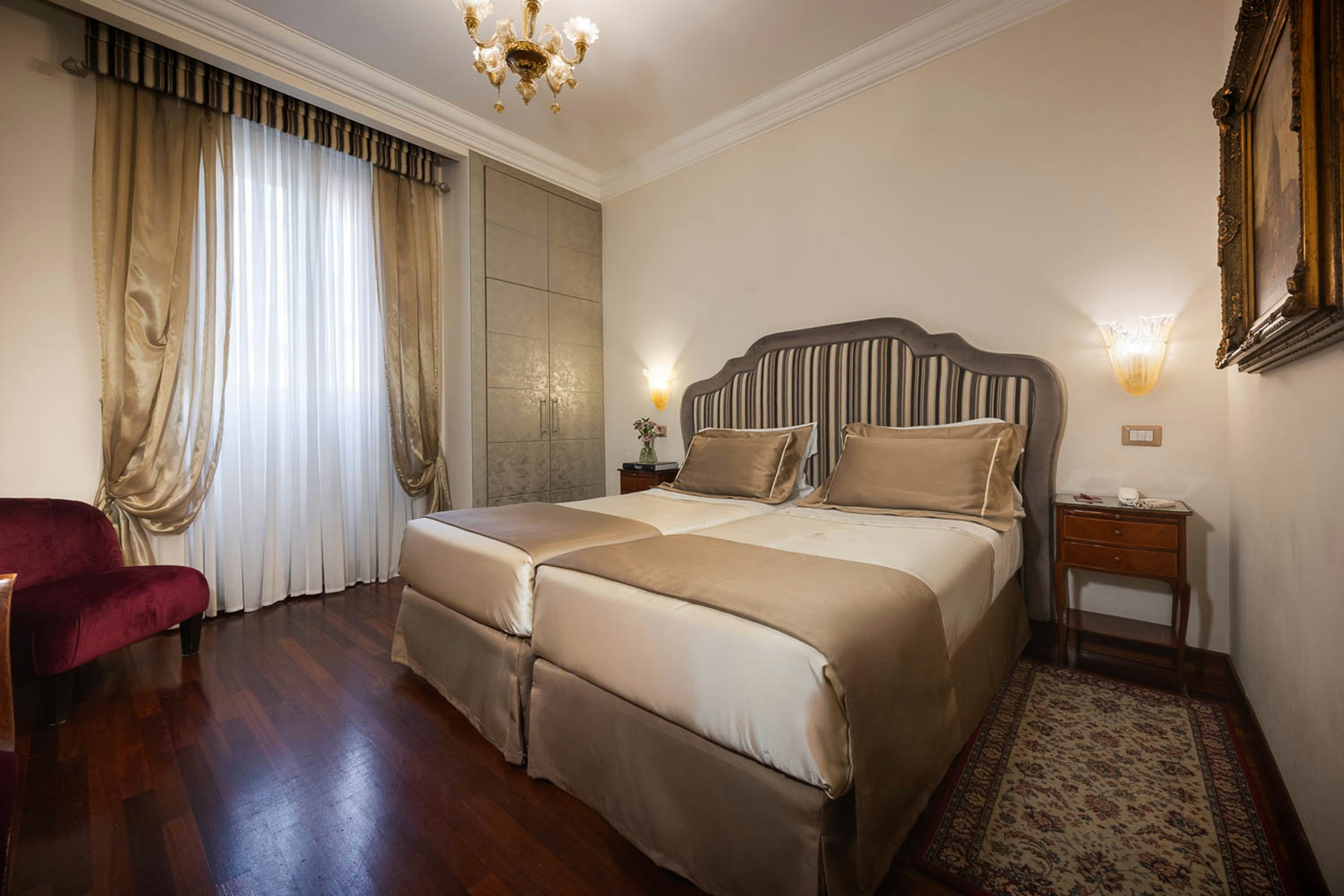 Forum Hotel Rome 8/55