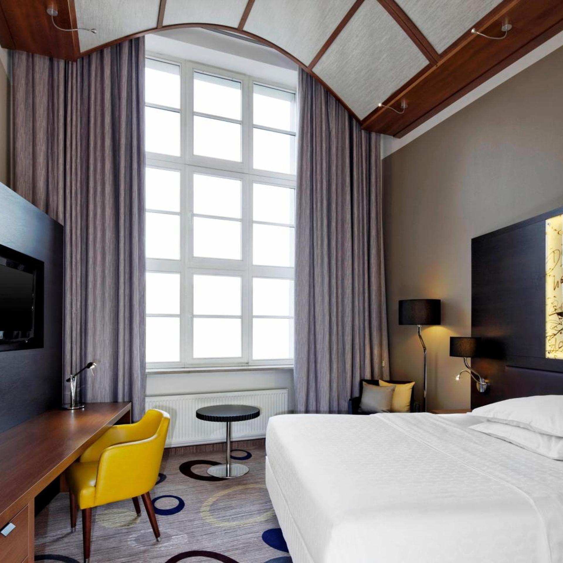 Guest Room, Classic, Queen Bed