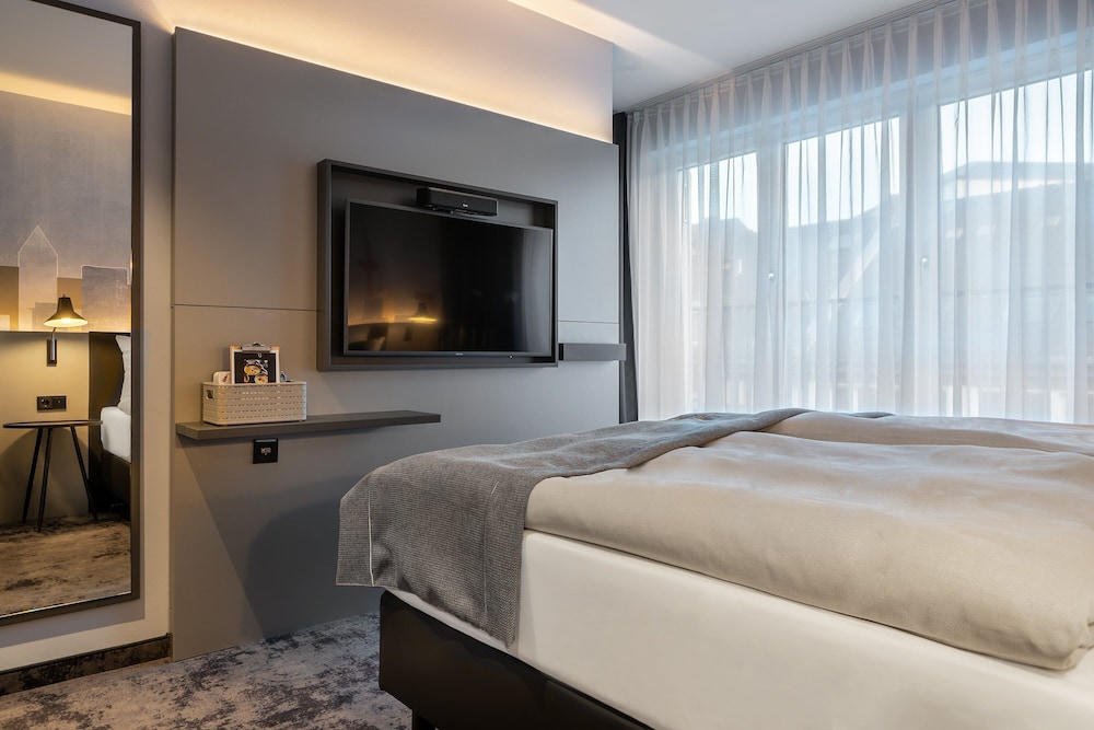 Holiday Inn - the niu, Charly Frankfurt City by IHG 5/56
