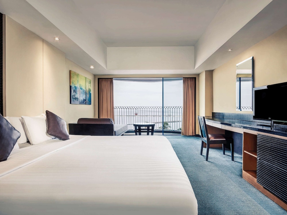 Mercure Convention Center Ancol 17/63