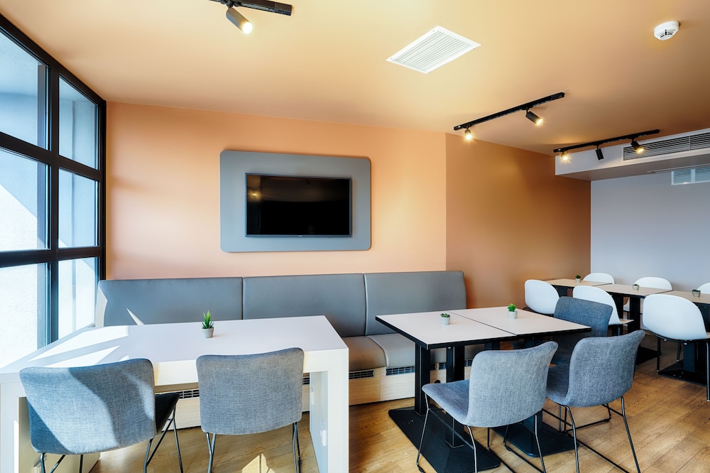 B&B HOTEL Munchen-Hbf 56/62
