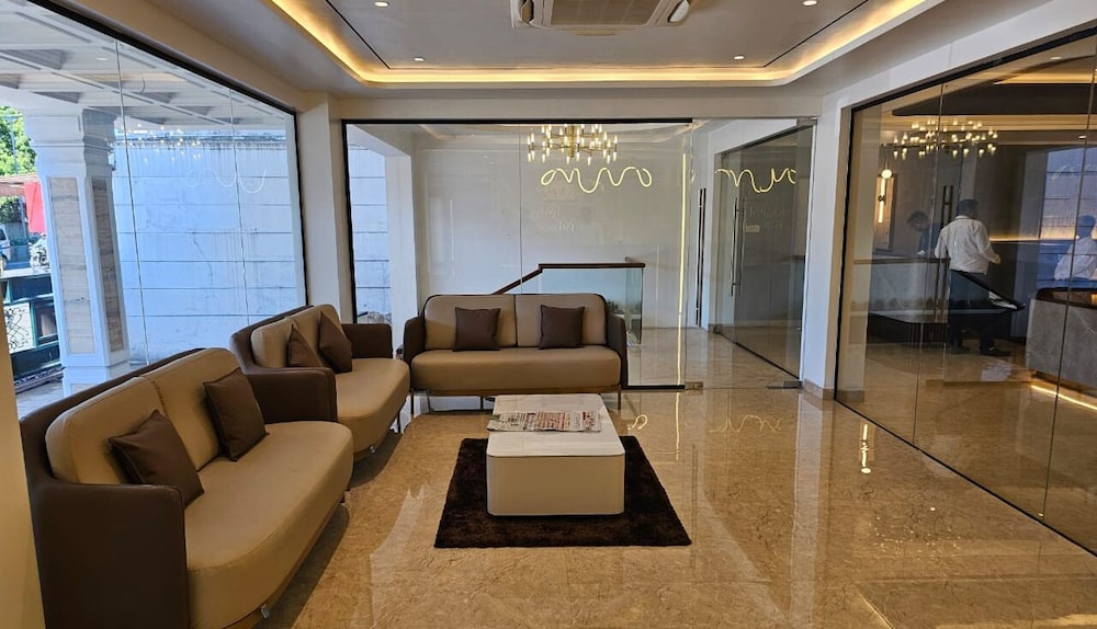 Hotel Mount Manor 24/44