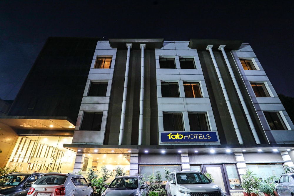 Hotel Mahendra 1/44