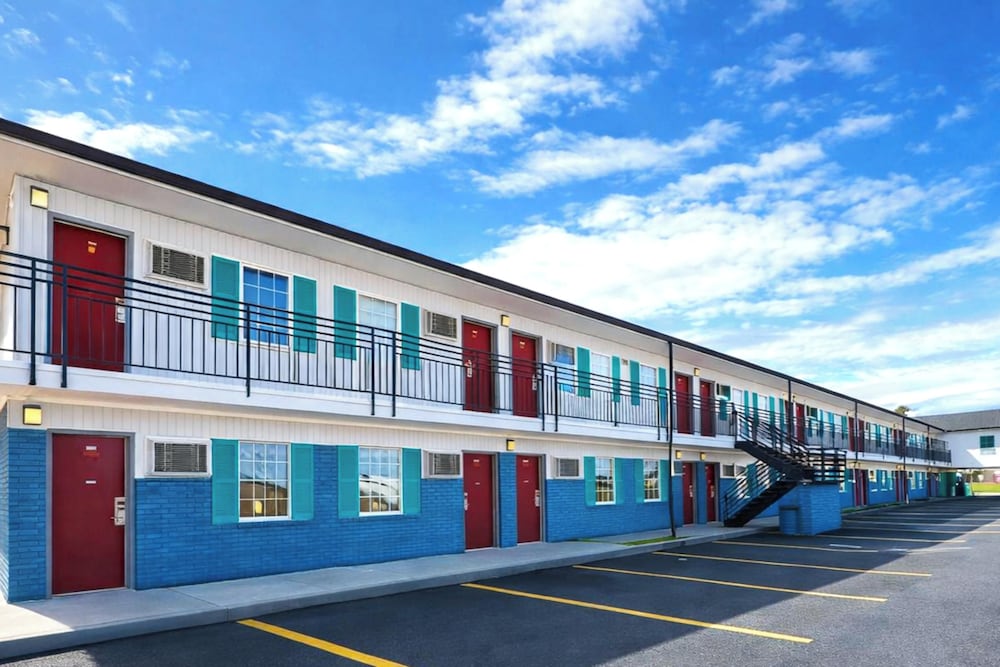 OYO Briarwood Motel 35/49