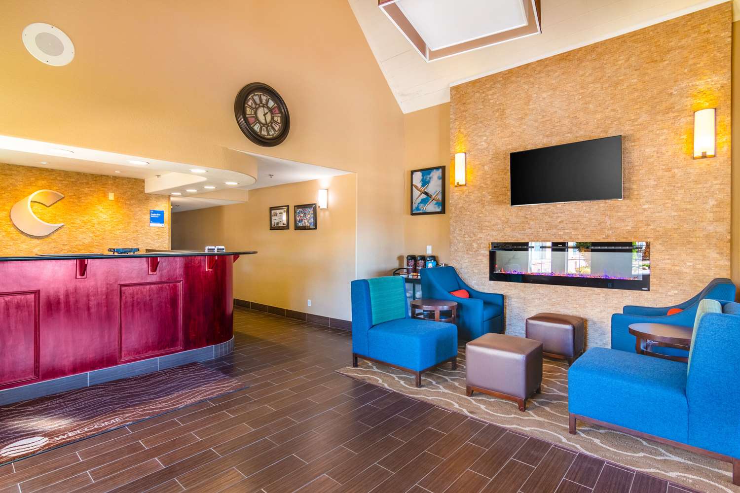 Comfort Inn and Suites Mojave CA 7/46