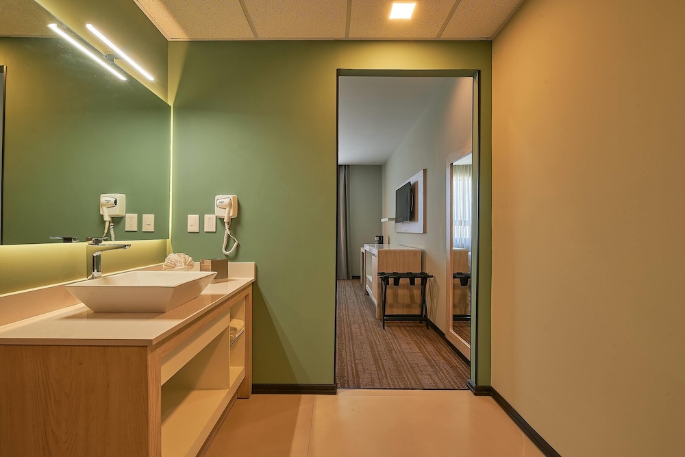 Wyndham Garden Saltillo 37/42