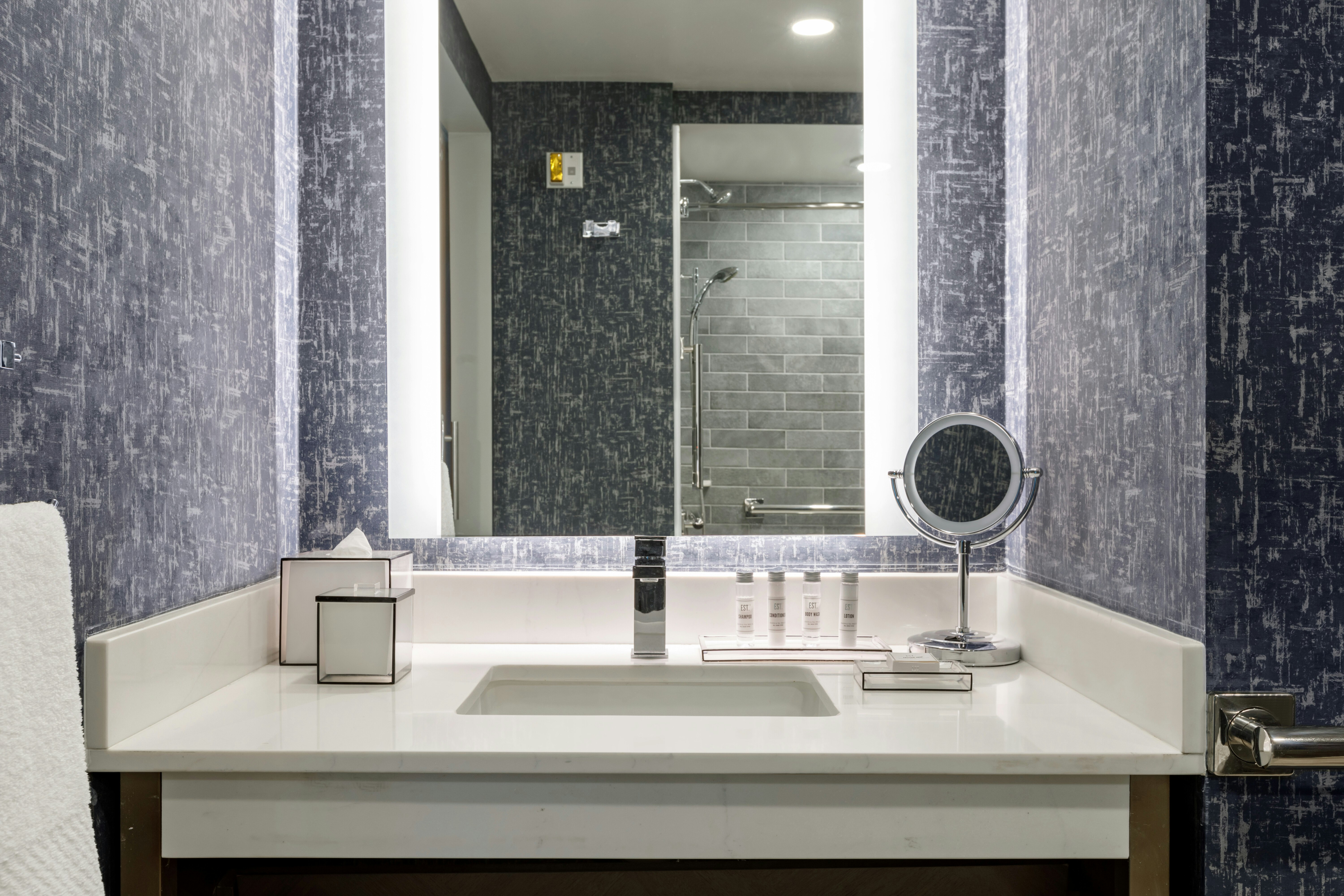 Carte Hotel San Diego Downtown Curio Collection By Hilton 87/87