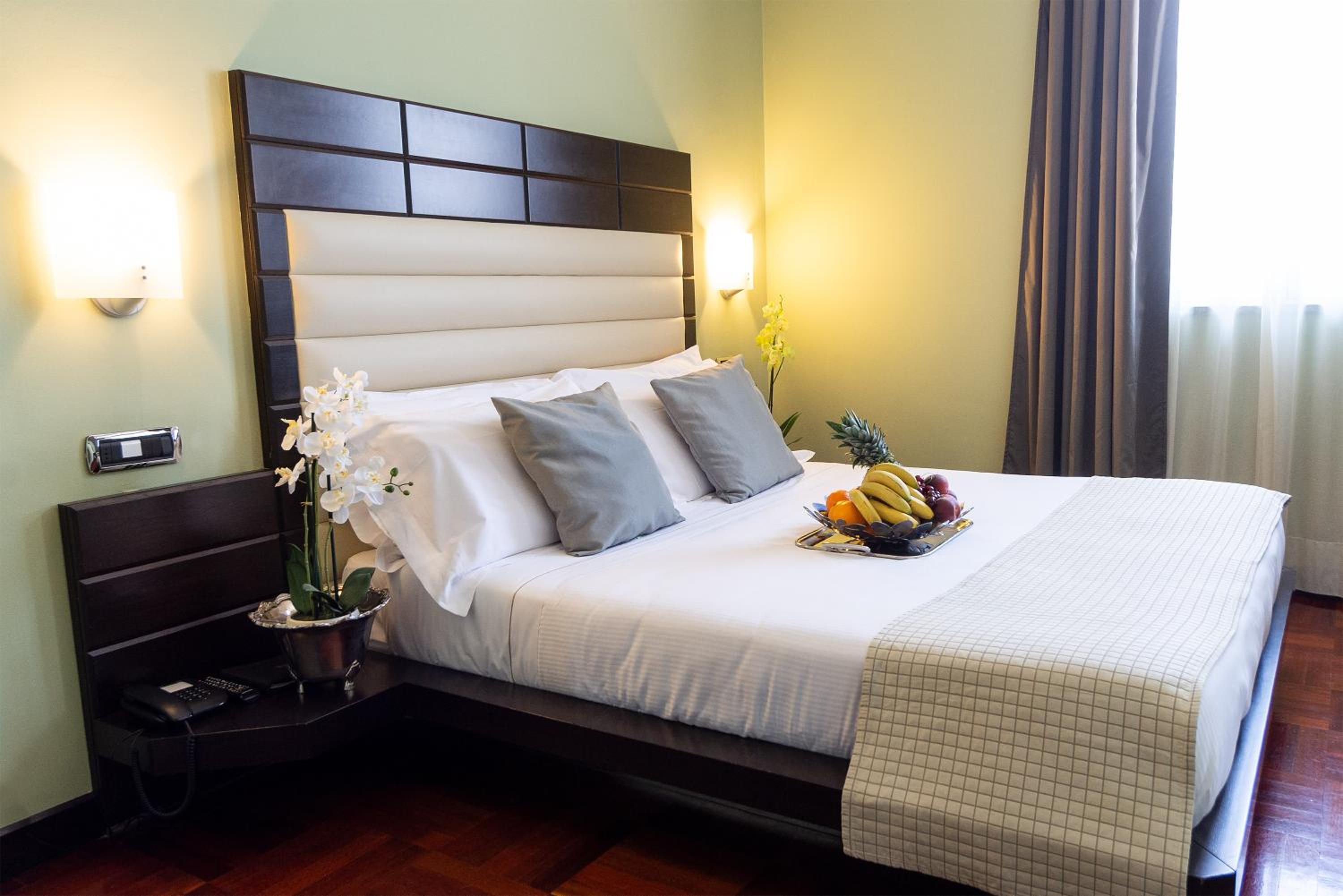 SILVER HOTEL 20/55