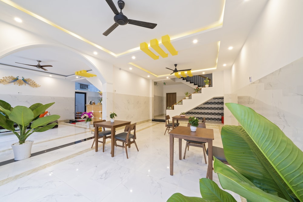 Q Villa Hoi An 36/43