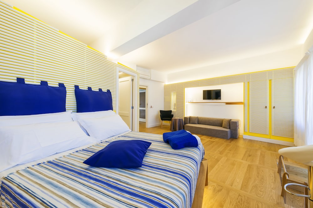 Luiselle Charming Accommodation Sorrento 9/32