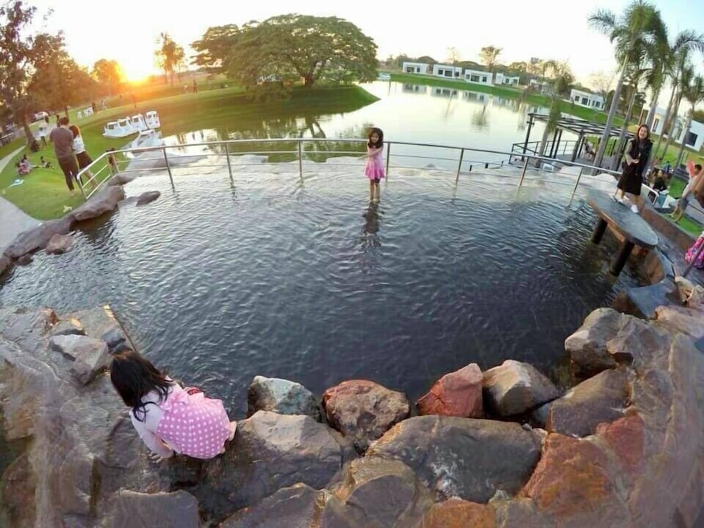 I View Park Resort 17/71
