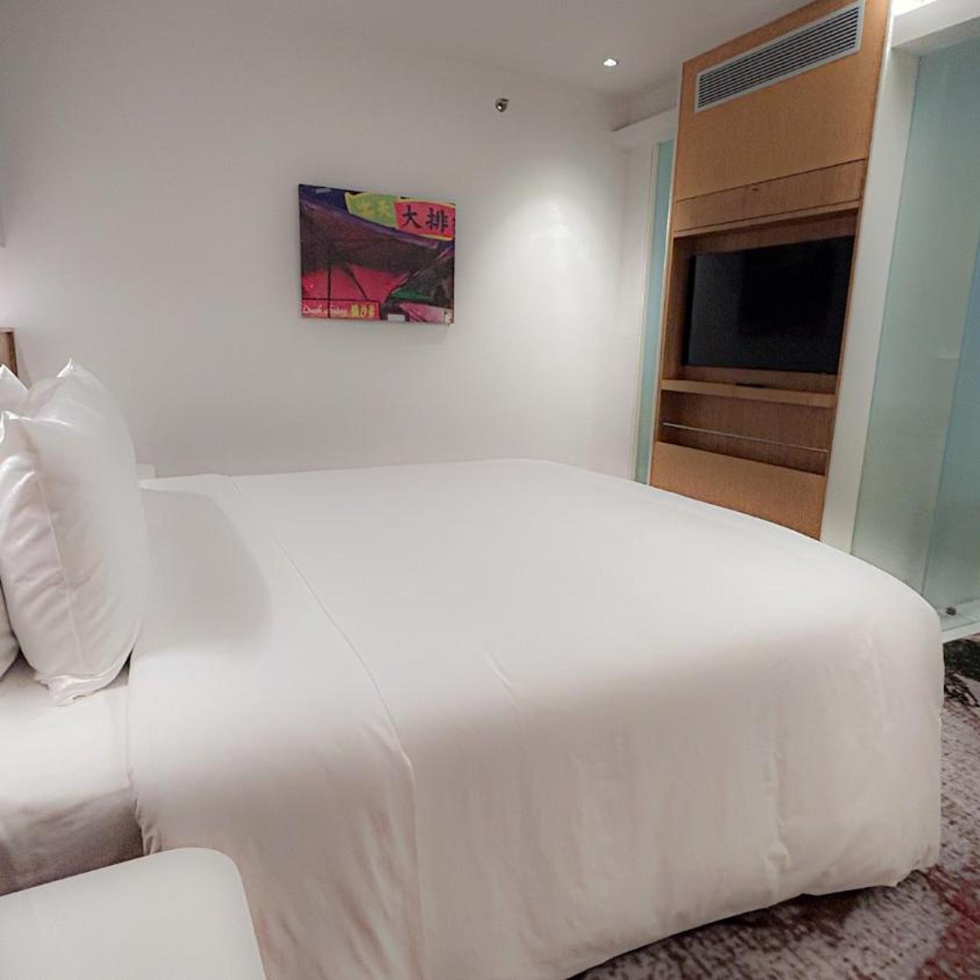 Renovated, Merdeka, King Bed