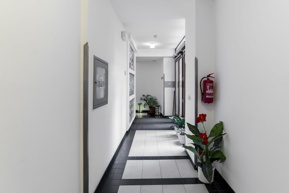 Hotel Pav 34/63