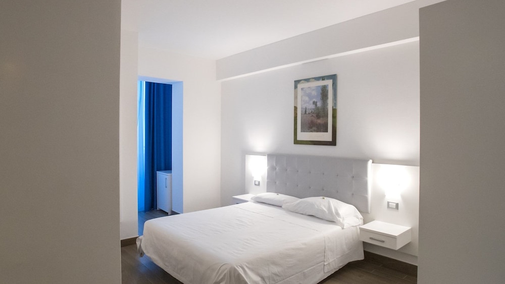 Nauticus Guest Room 14/41