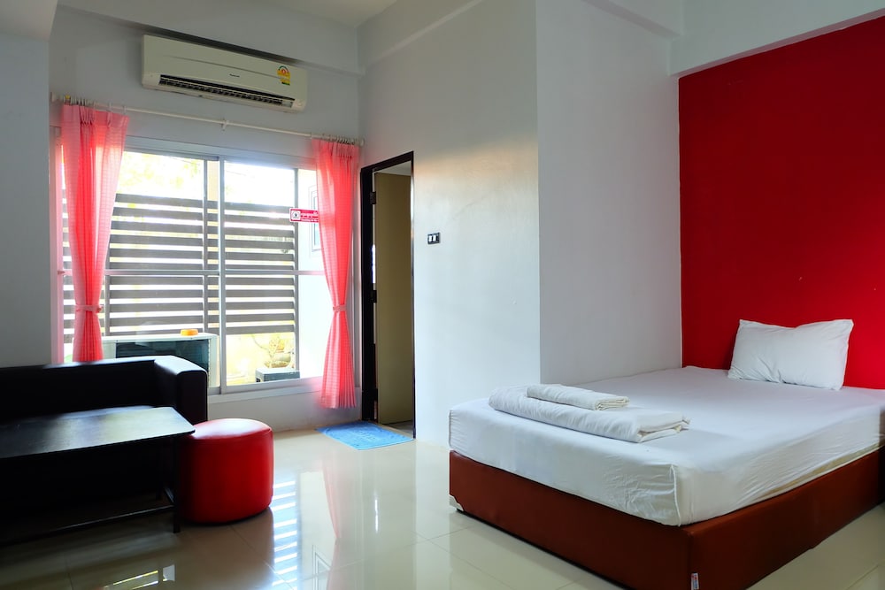 Golden Place Guesthouse 8/18