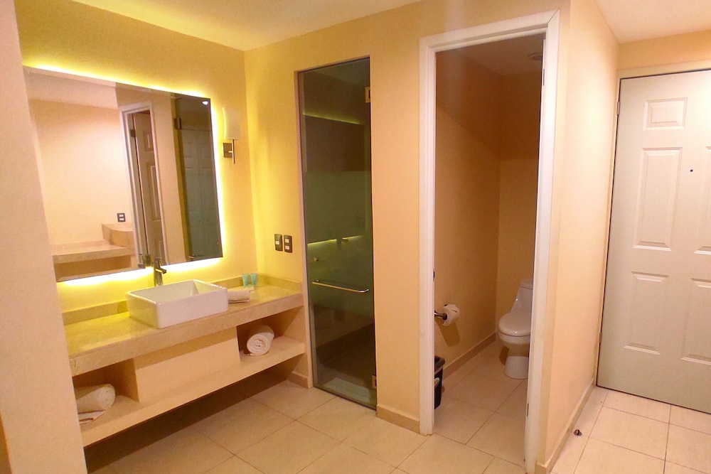 Hotel Real del Bosque 14/36