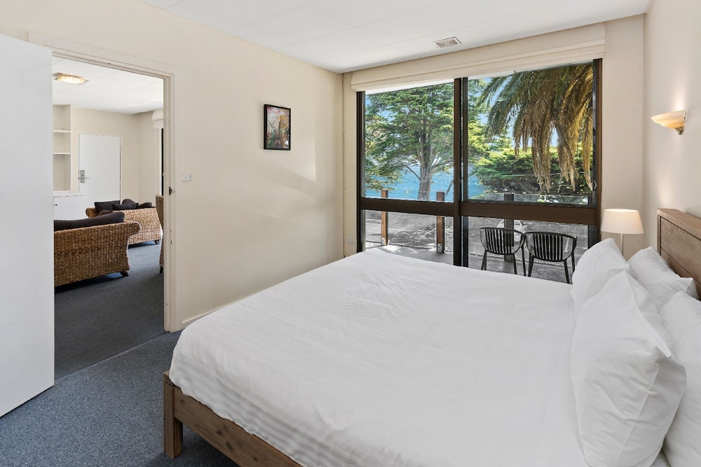 2 Bedrooms, Apartment, 1 Single and 2 Bunk Beds, 2 Queen Beds, Bay View
