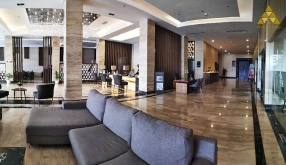 Pyramid Suites 41/54