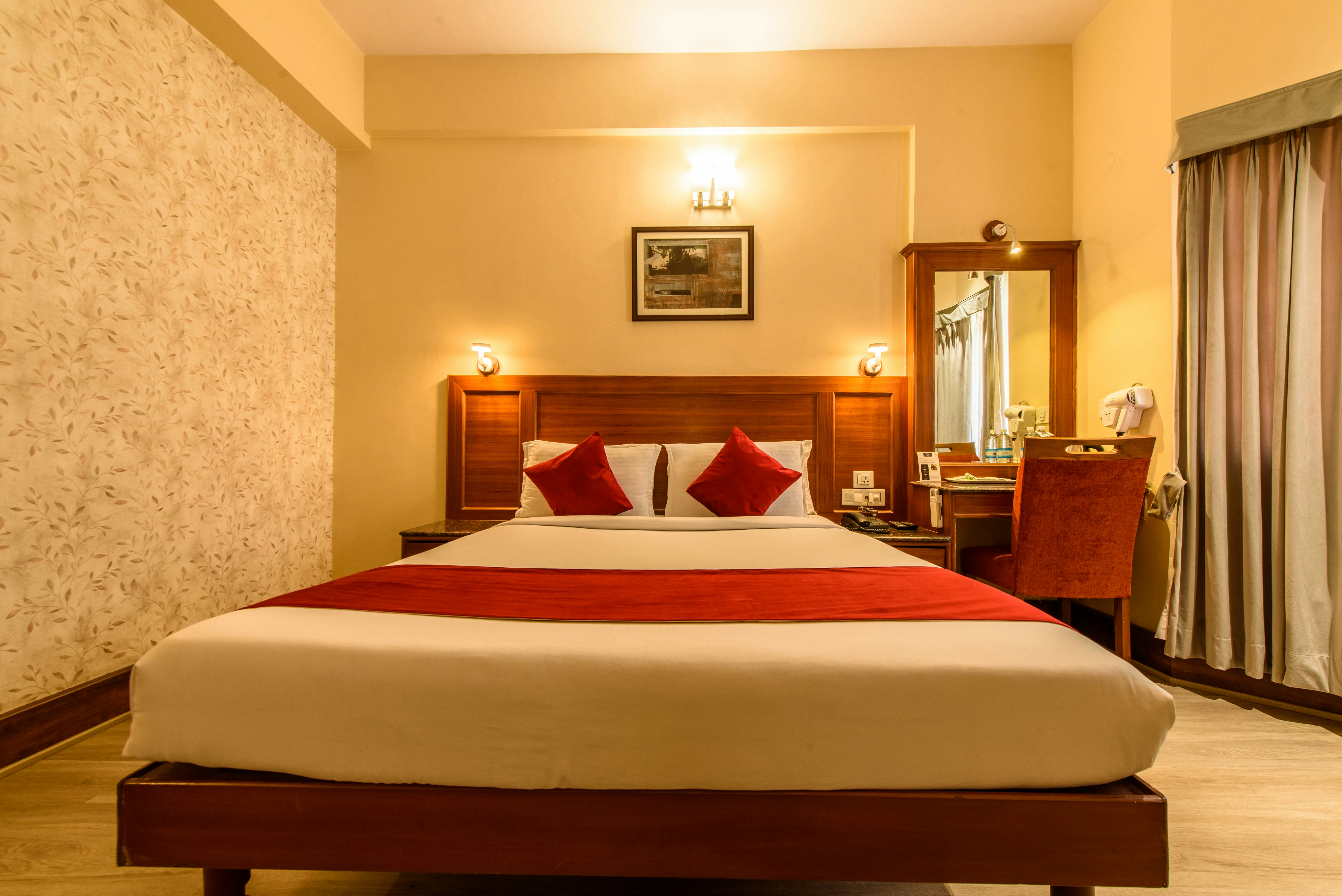 Hotel Bangalore Gate 39/81