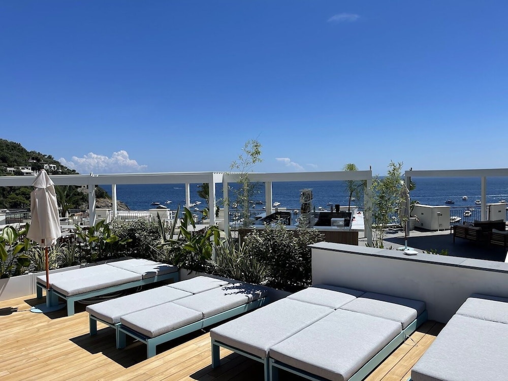 Punta Campanella Resort And Spa 3/71