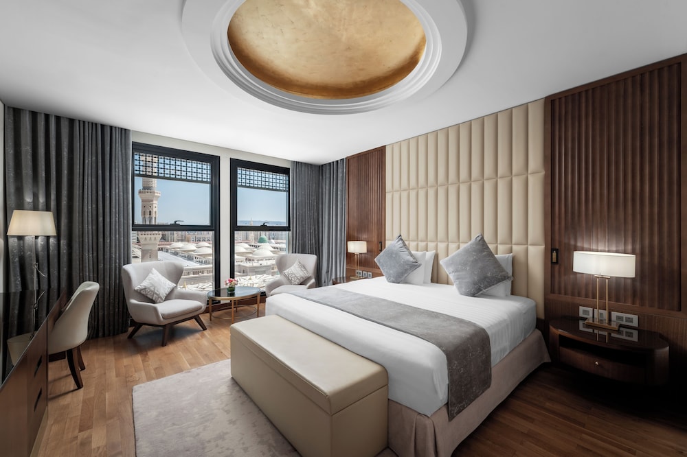 فندق المدينة أوبروى(The Biltmore Al Madinah) 16/73