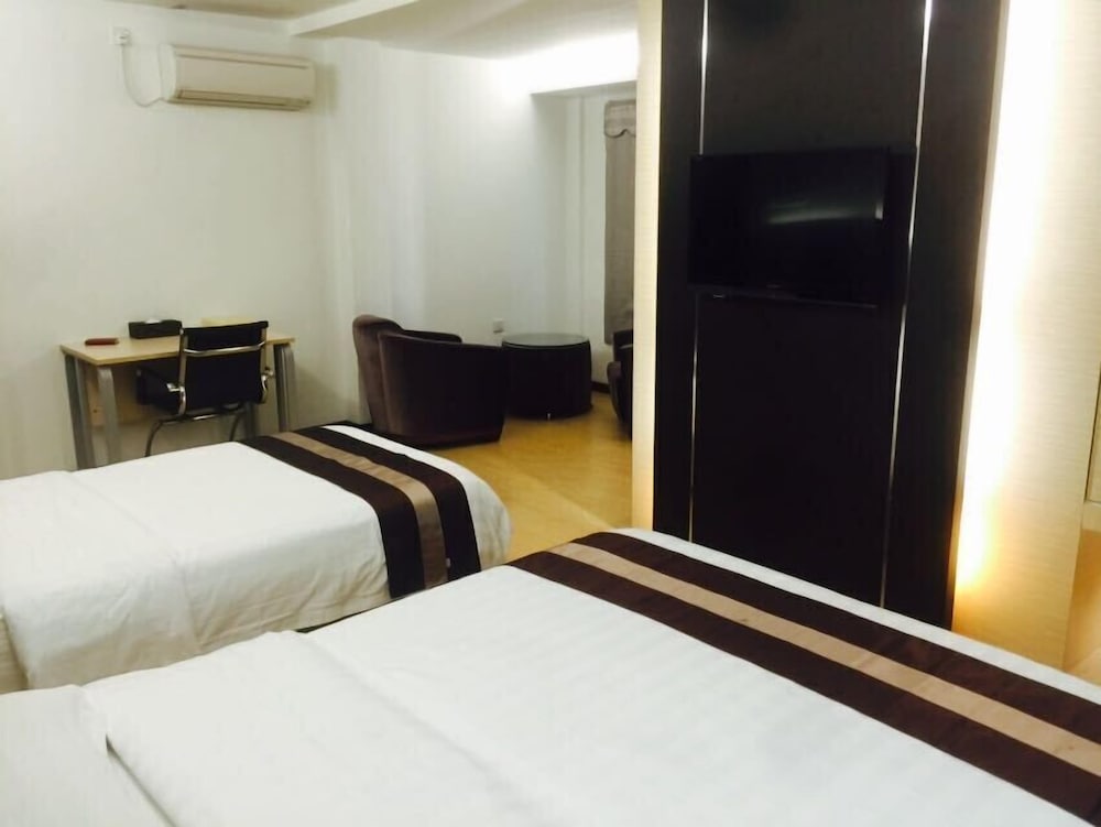 Kingsley Hotel 8/42
