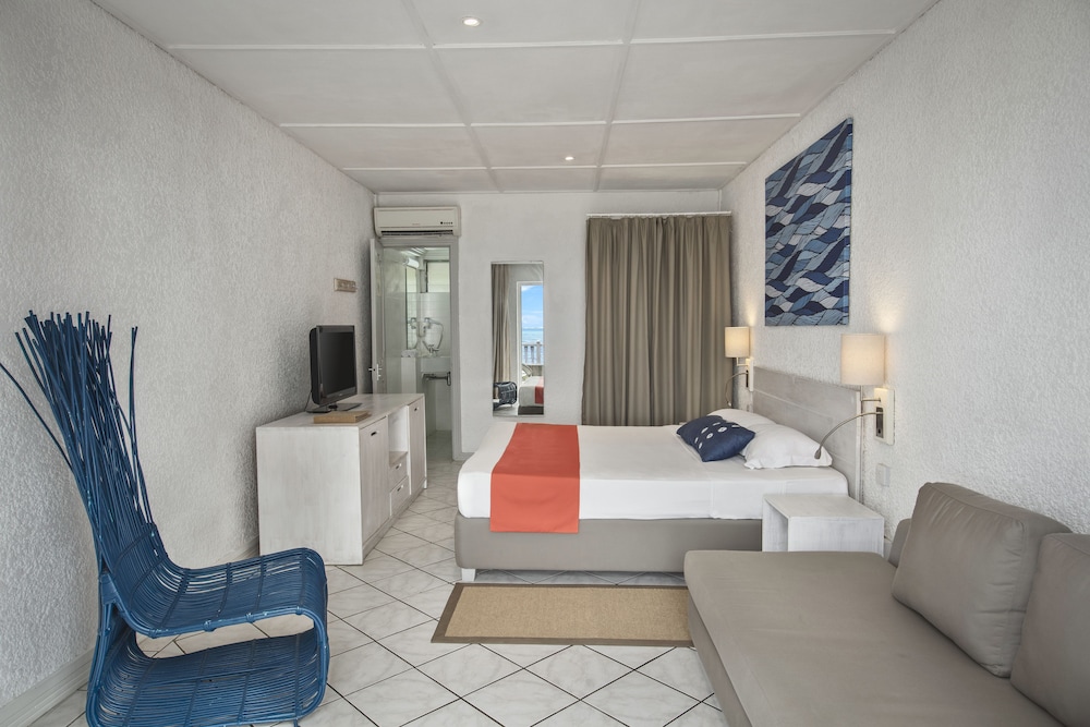 Astroea Beach Hotel 21/60