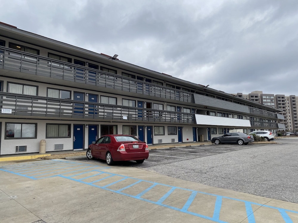 Motel6 Memphis, TN - Downtown 49/58