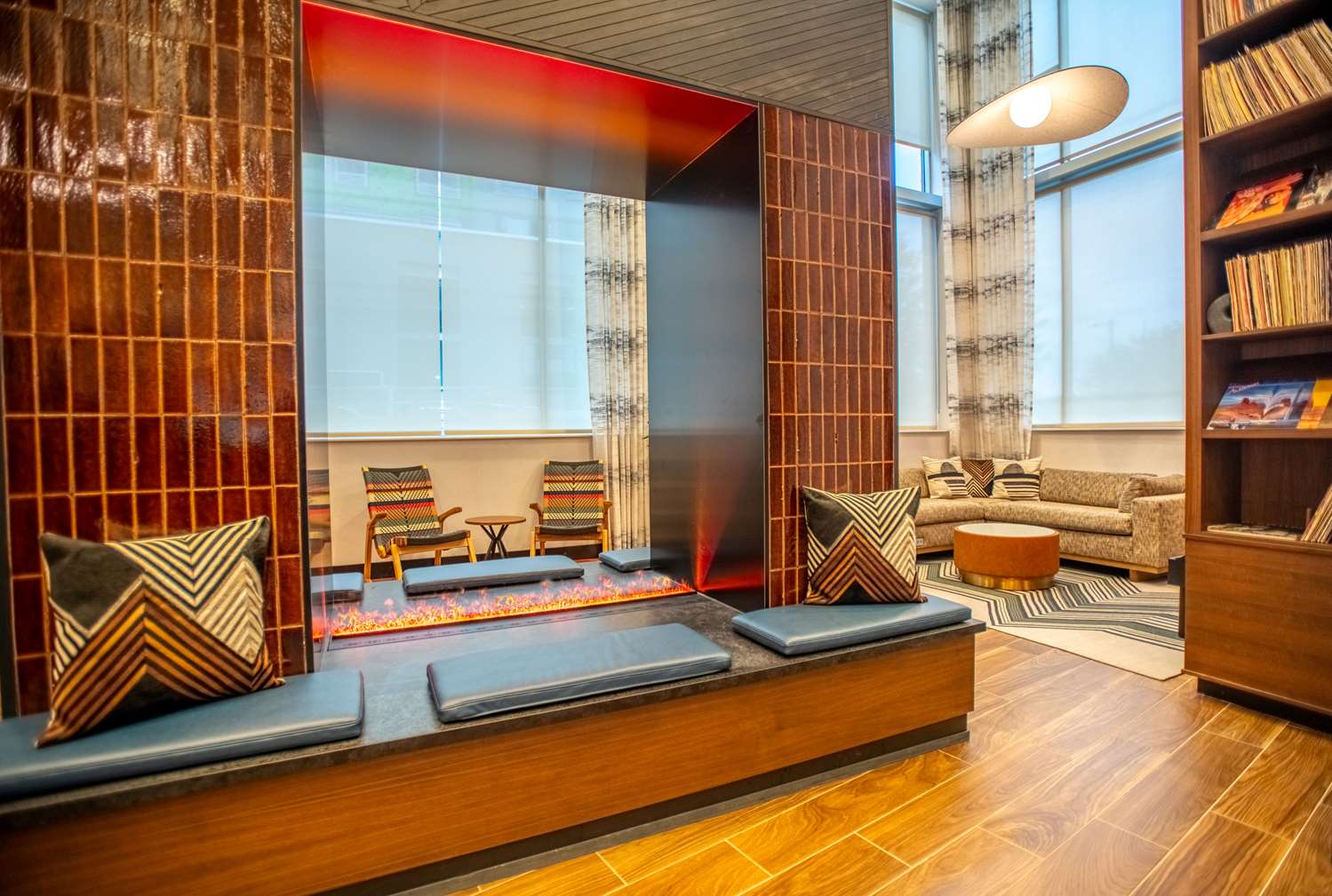 Doubletree By Hilton Asheville Downtown 12/23