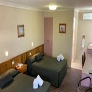 Outback Motel Mt Isa 16/17