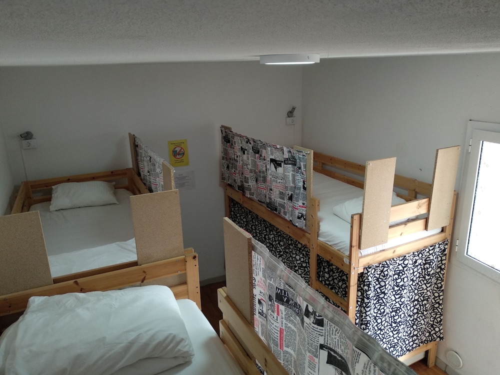 Puerto Nest Hostel 12/59