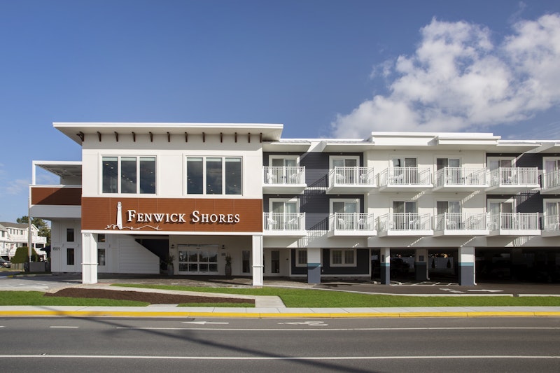 Fenwick Shores, Tapestry Collection by Hilton 4/57