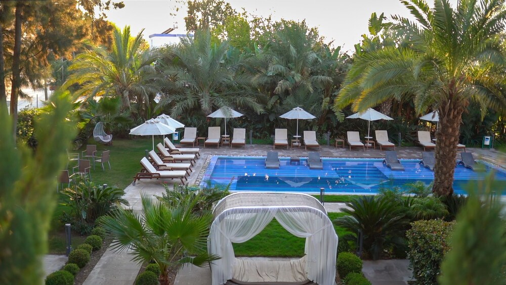 Sandima Boutique Hotel 35/43