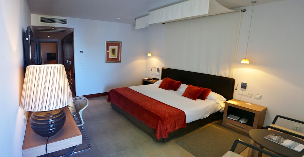 Parador De Mojacar 10/50