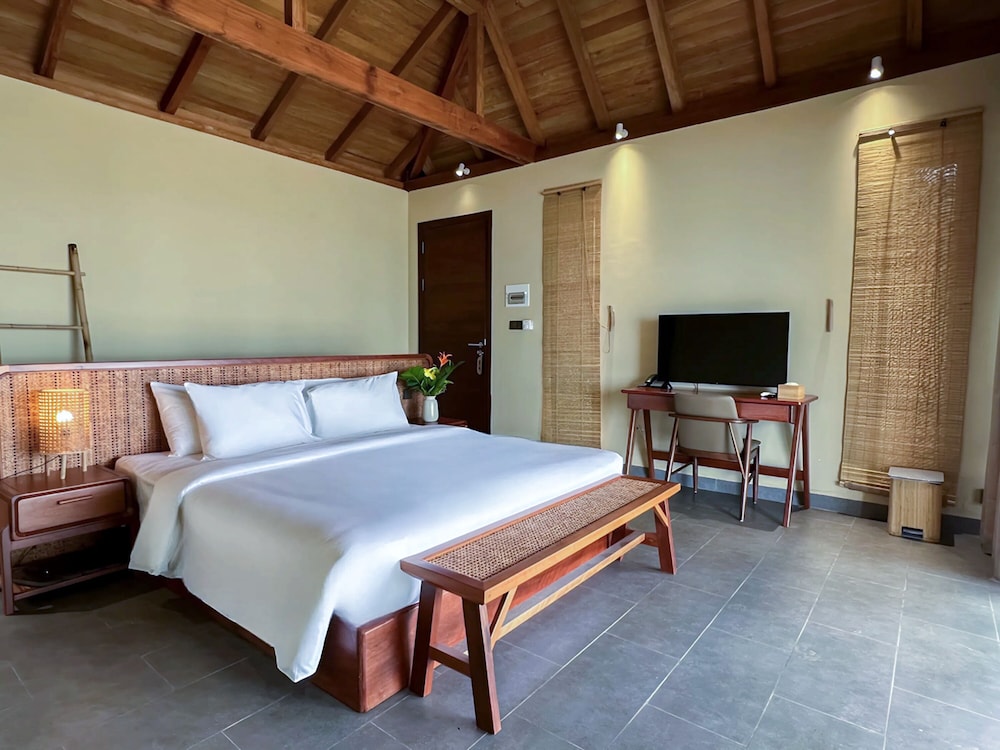 LUXURY, VILLA, DOUBLE BED, SEA FRONT